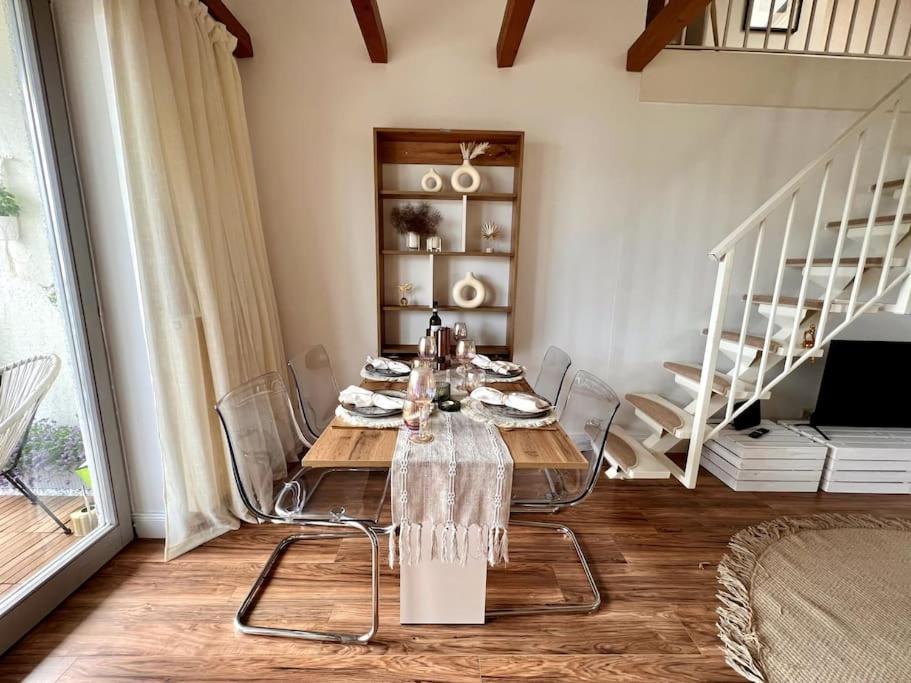Bali Home Stylische Wohnung Mit Terrasse Schönefeld Dış mekan fotoğraf